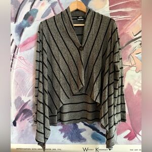 BOBEAU Modern Wrap Top sz Small